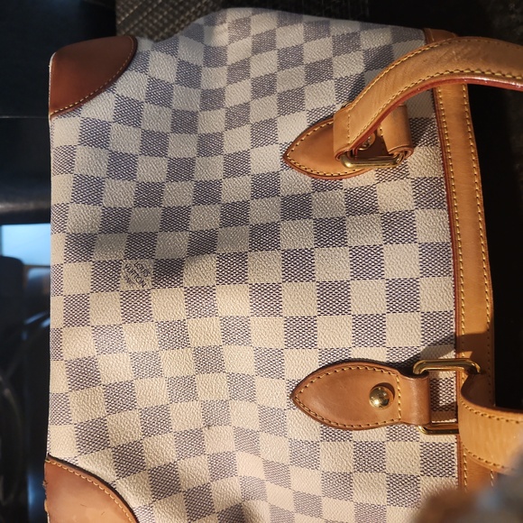 Checkered Tote Bag with Tan Accents - Picture 4 of 6